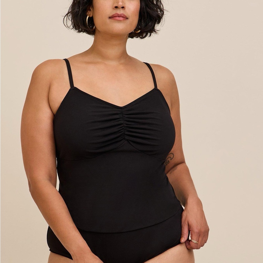Torrid - Studio Shirred Cami Bodysuit Size 4 NWT